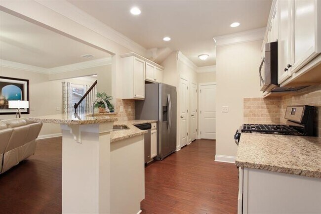 Building Photo - 3080 Cross Creek Dr