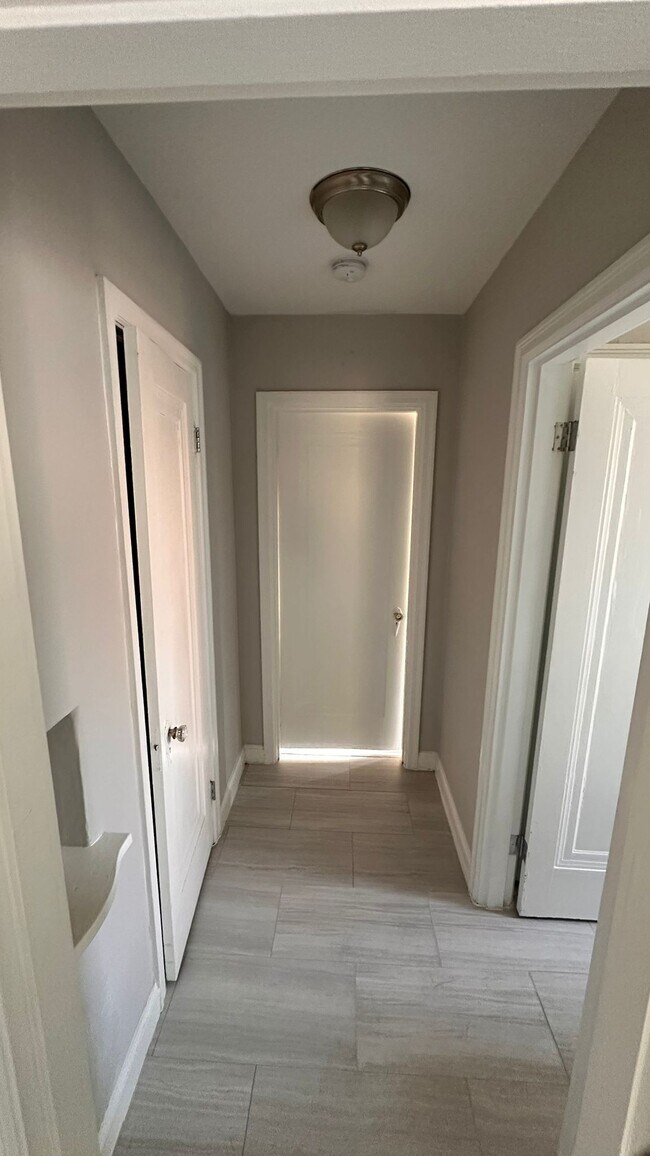 Daytona 3411 Daytona Ave Cincinnati OH 45211 Apartment Finder