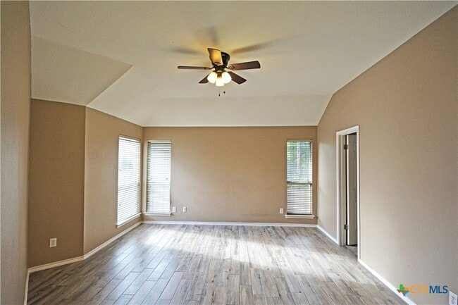 Building Photo - 1180 Berry Creek Dr