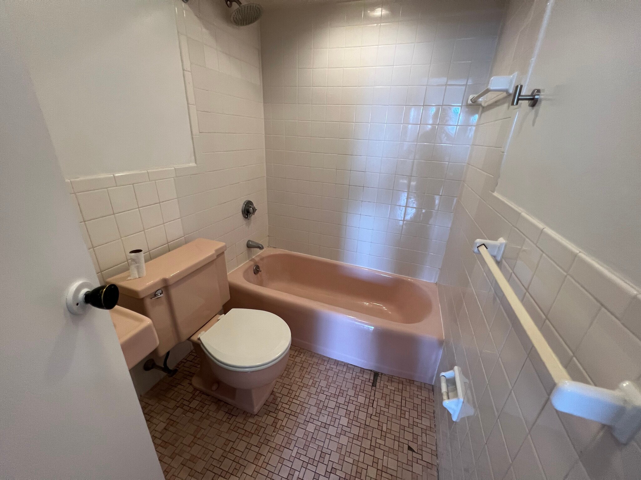 Building Photo - 24 Mt Vernon St