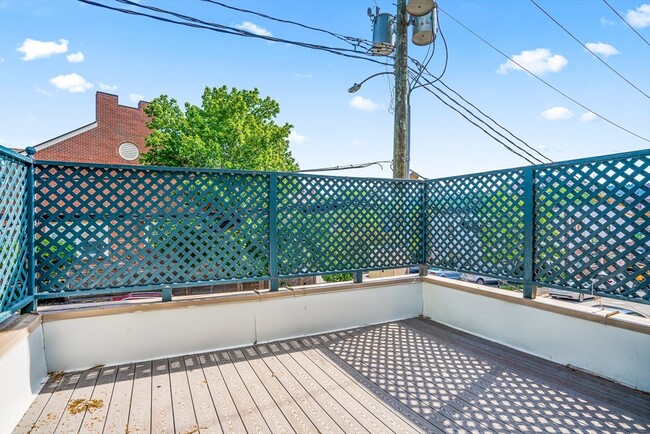 Building Photo - 11 Elmwood Ave