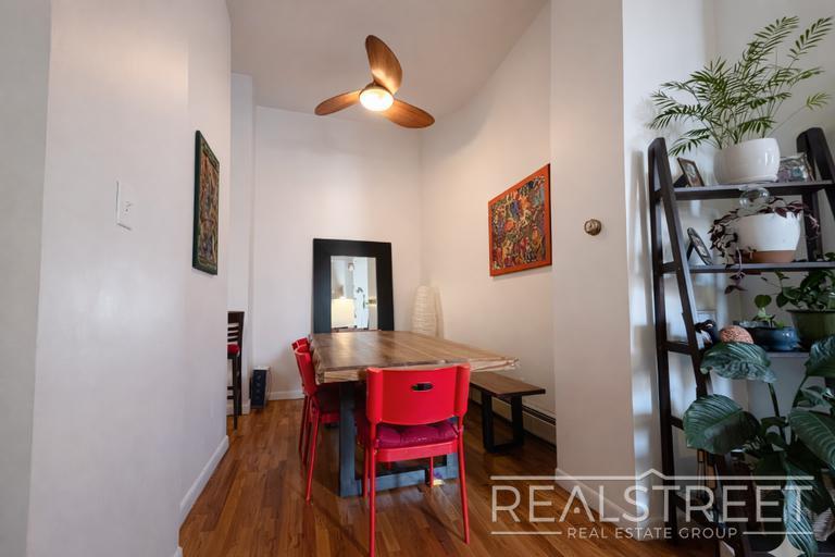 Building Photo - Designer Loft | 2 Bed / 2 Bath | ~1,000 SF | 12’ Wood Ceilings | Prime Prospect Heights