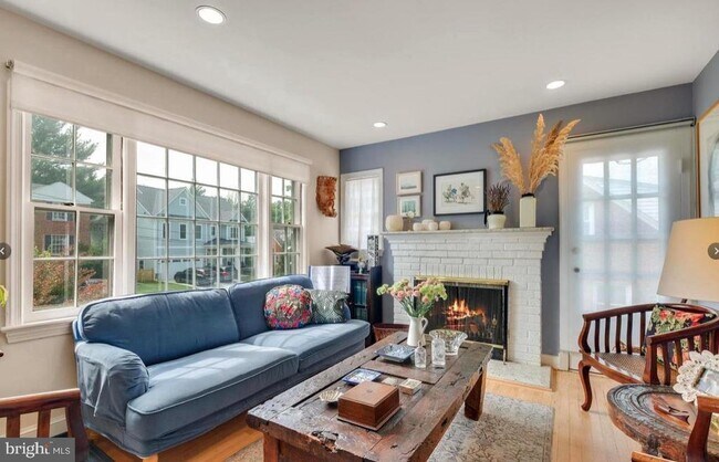 Building Photo - 9504 Milstead Dr