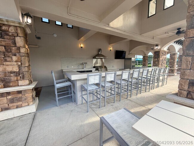 Building Photo - 5772 NW 119th Dr