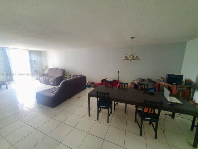Building Photo - 1501 S Ocean Dr