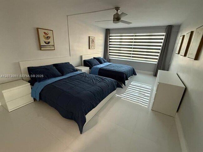 Building Photo - 3111 N Ocean Dr