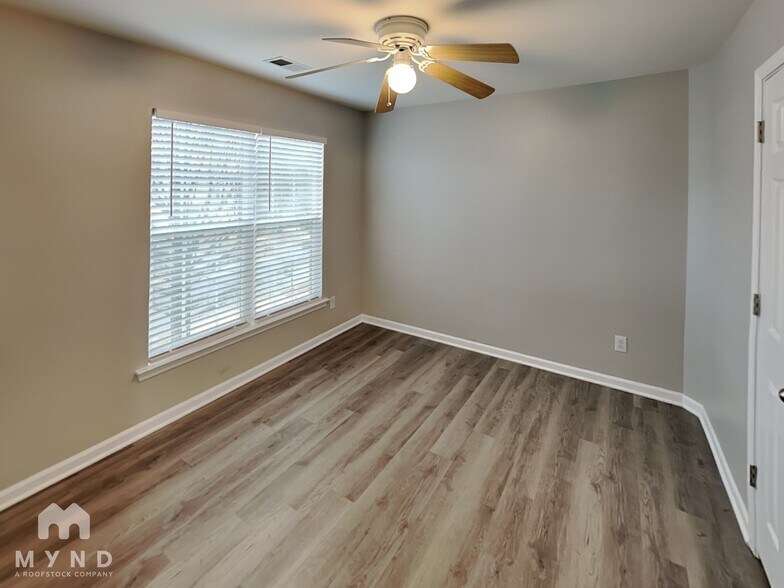 Building Photo - 11216 Cypress View Dr