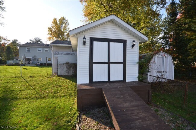 Building Photo - 3847 Neville Dr