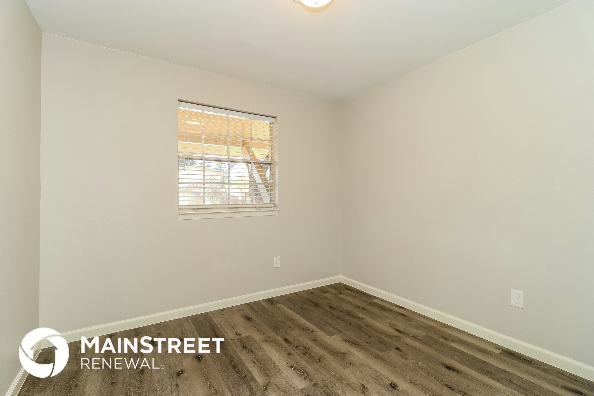 Building Photo - 2205 Marvel Dr