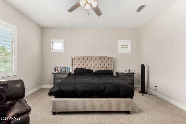 Building Photo - 5314 N 182nd Ln