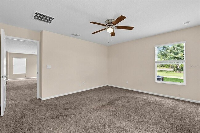 Building Photo - 137 Fairway Ct