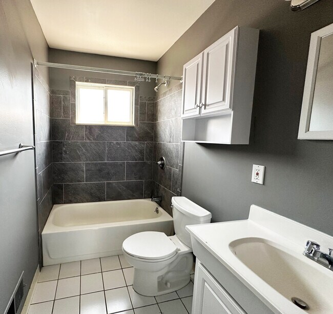 Building Photo - 30486 Townley St