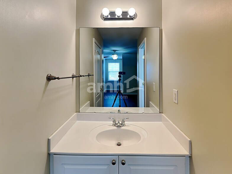 Building Photo - 7528 Prairie Rose Ln