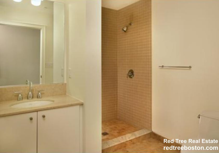 Building Photo - 16 Miner St