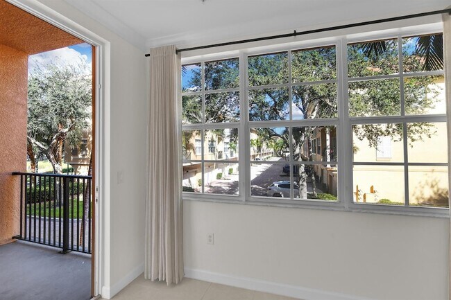 Building Photo - 2441 San Pietro Cir