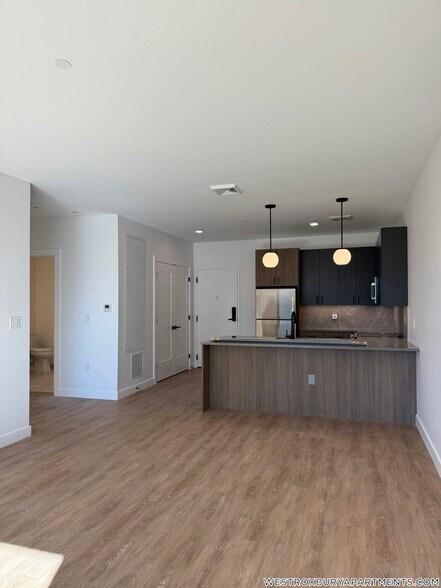 Building Photo - 199 Gardner St