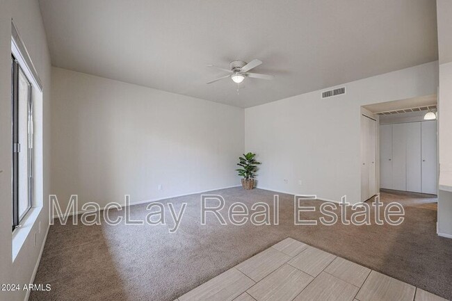 Building Photo - 11666 N 28th Dr