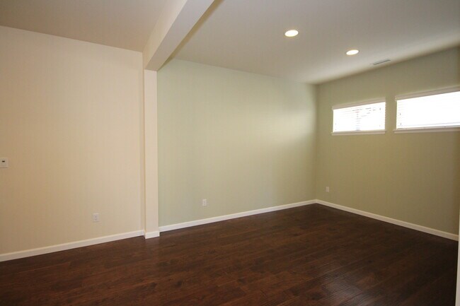 Building Photo - Beautiful Family Home with Bonus Room, Storage & Fenced Yard