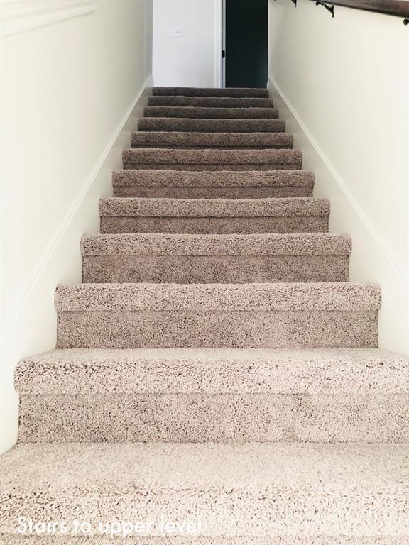 Building Photo - 2536 Acoma Ln