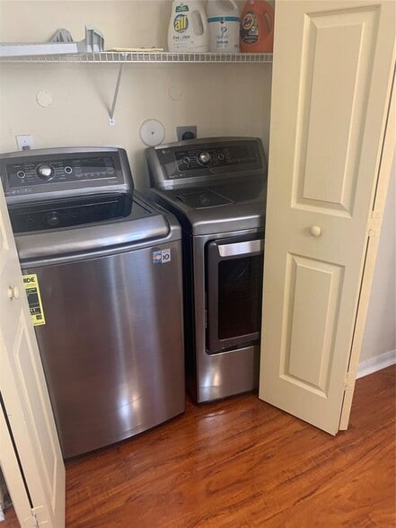 Building Photo - 6197 Caladium Rd