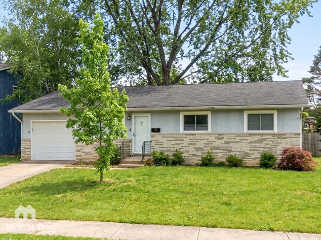 Building Photo - 1257 Oakfield Dr N