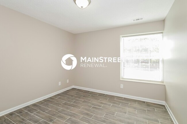 Building Photo - 8116 Ivy Falls Ct
