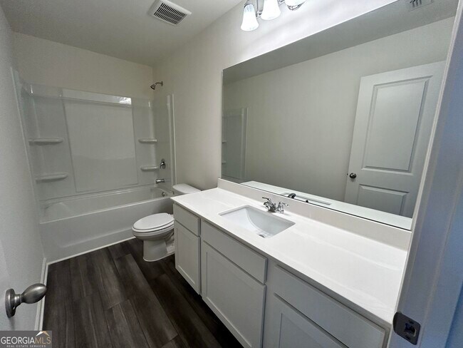 Building Photo - 397 Bentwater Wy