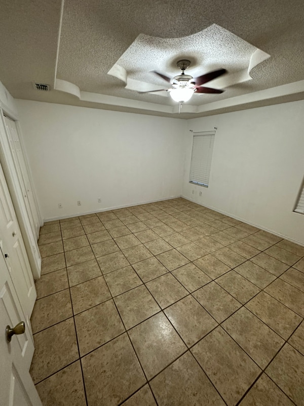 Building Photo - 409 Gaucho Ln