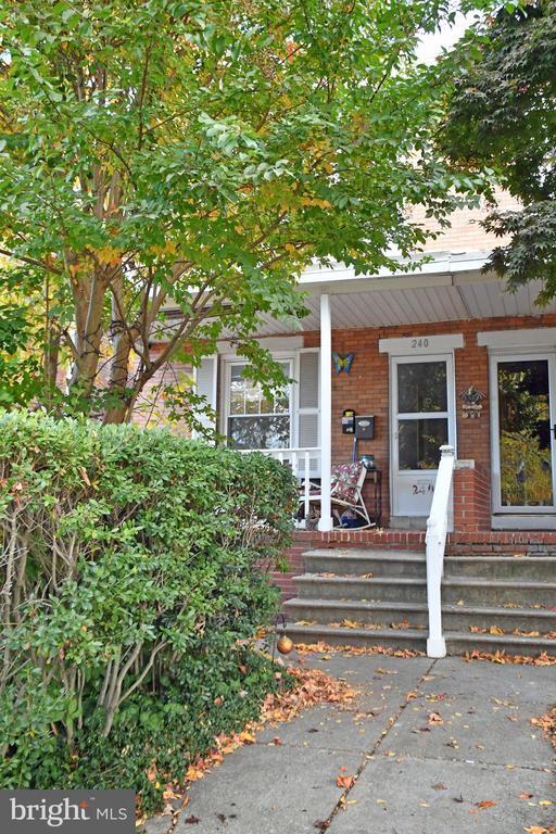 Primary Photo - 240 Virginia Ave