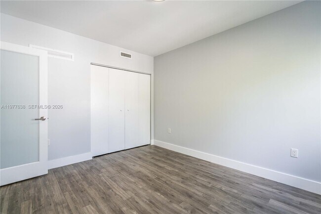 Building Photo - 331 85th St