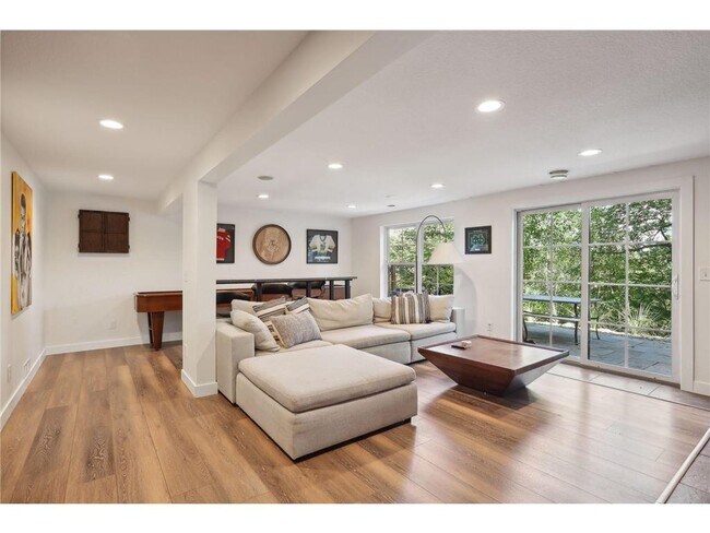 Building Photo - 6540 Navaho Trail