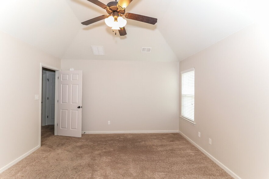 Building Photo - 9007 Billy Pat Dr