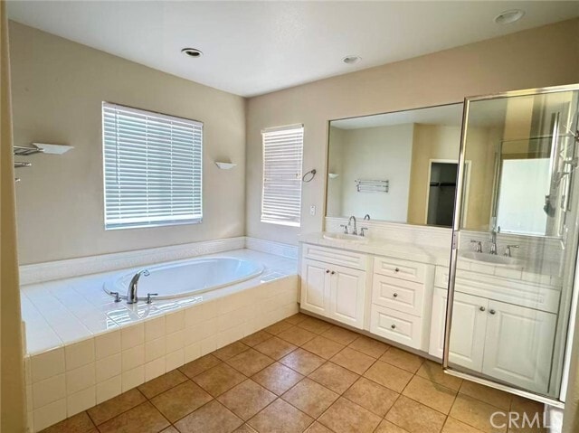 Building Photo - 11 Carmichael