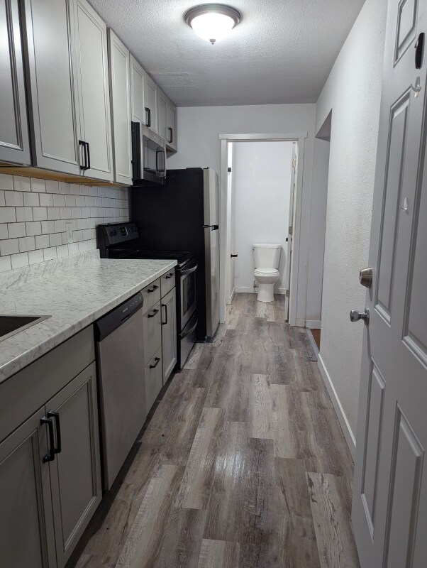 Building Photo - 269 NW Chehalis Ave