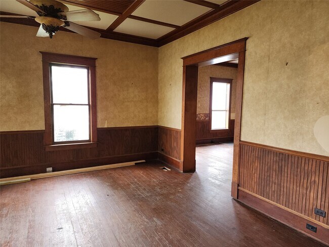 Building Photo - 403 Farquhar St