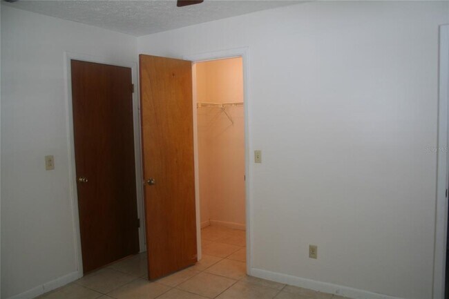 Building Photo - 6341 Flamingo Dr