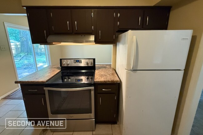 Building Photo - 6675 Santaolina Dr