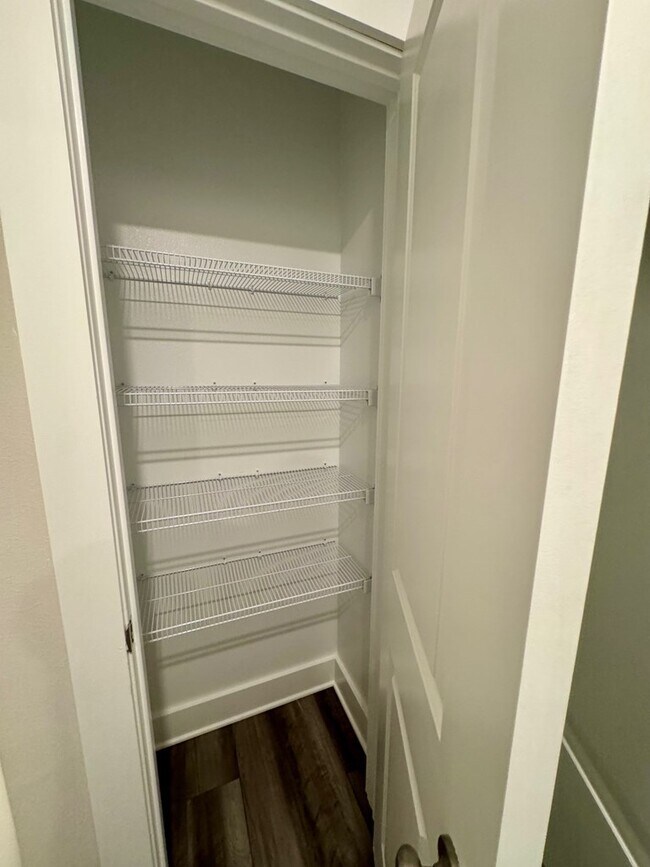 Building Photo - 456 Jones Homestead Rd