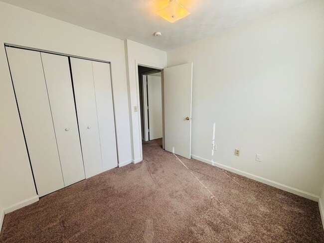 Building Photo - 1401 Christine Ct