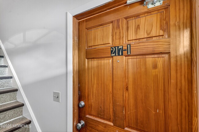 Building Photo - 217 Orange Ave