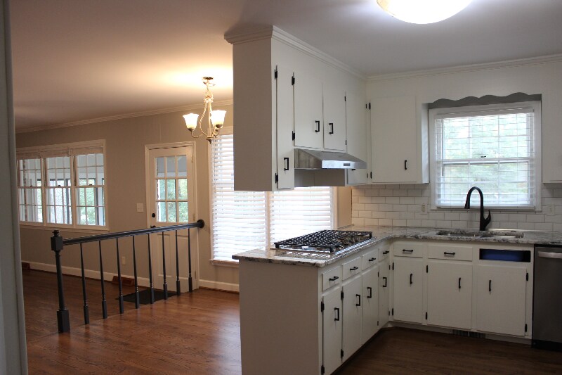 Building Photo - 19 Bridgewood Ave