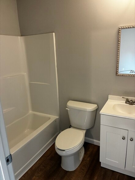 Building Photo - 61 Crabapple Rdg