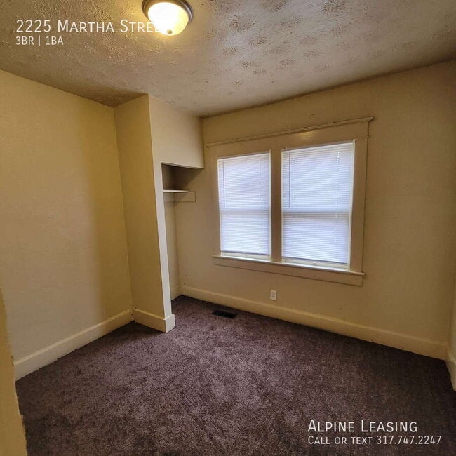 Building Photo - 2225 Martha St