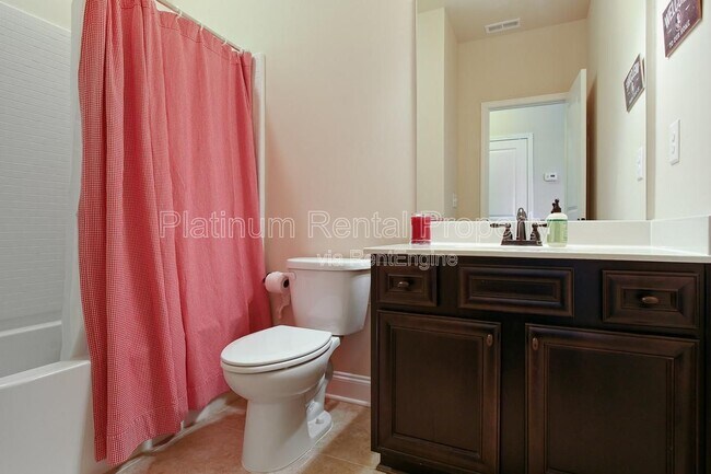 Building Photo - 440 Rose Garden Ln