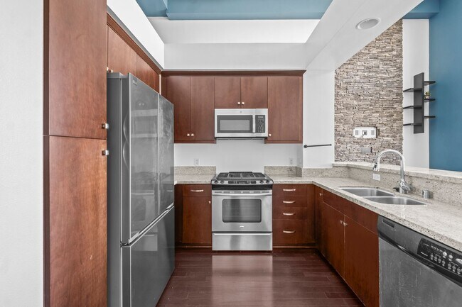 Building Photo - 2 Bedroom + 2 Bathroom Condo | Port 121 in Seabridge | Oxnard | Unfurnished