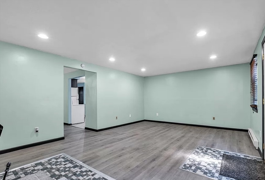 Building Photo - 5270 Cornell Blvd