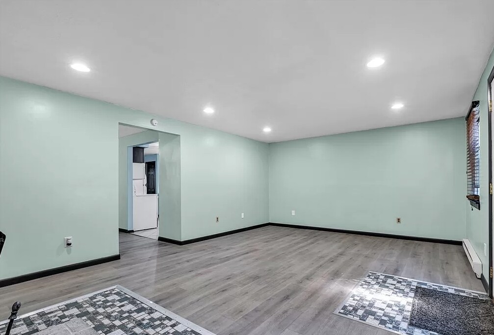 Building Photo - 5270 Cornell Blvd