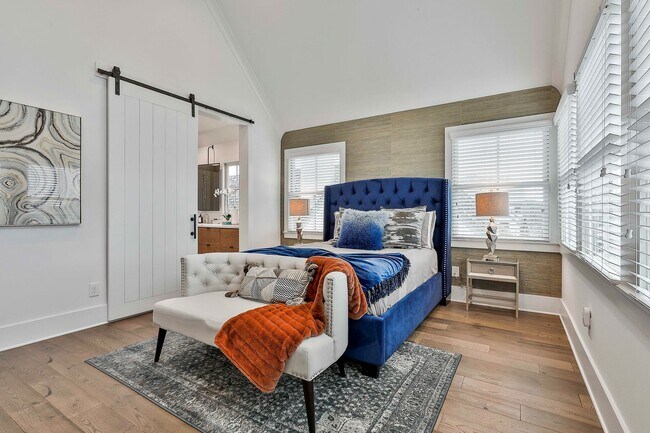 Building Photo - Fully Furnished 3bd/2.5ba Trilith Townhome with Utilities Included