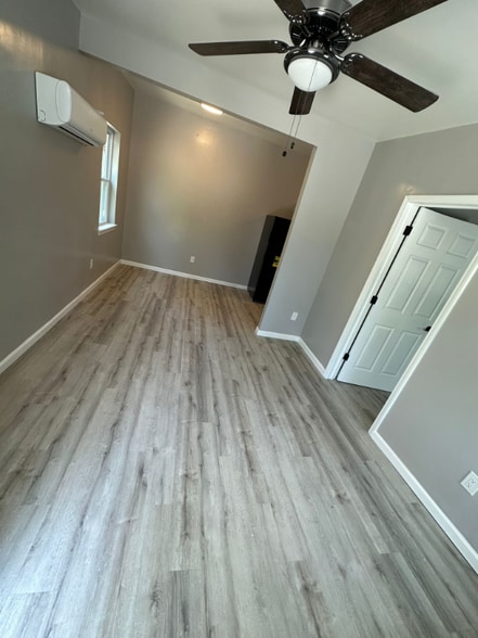 Building Photo - 6121 N Wagon Trail Rd