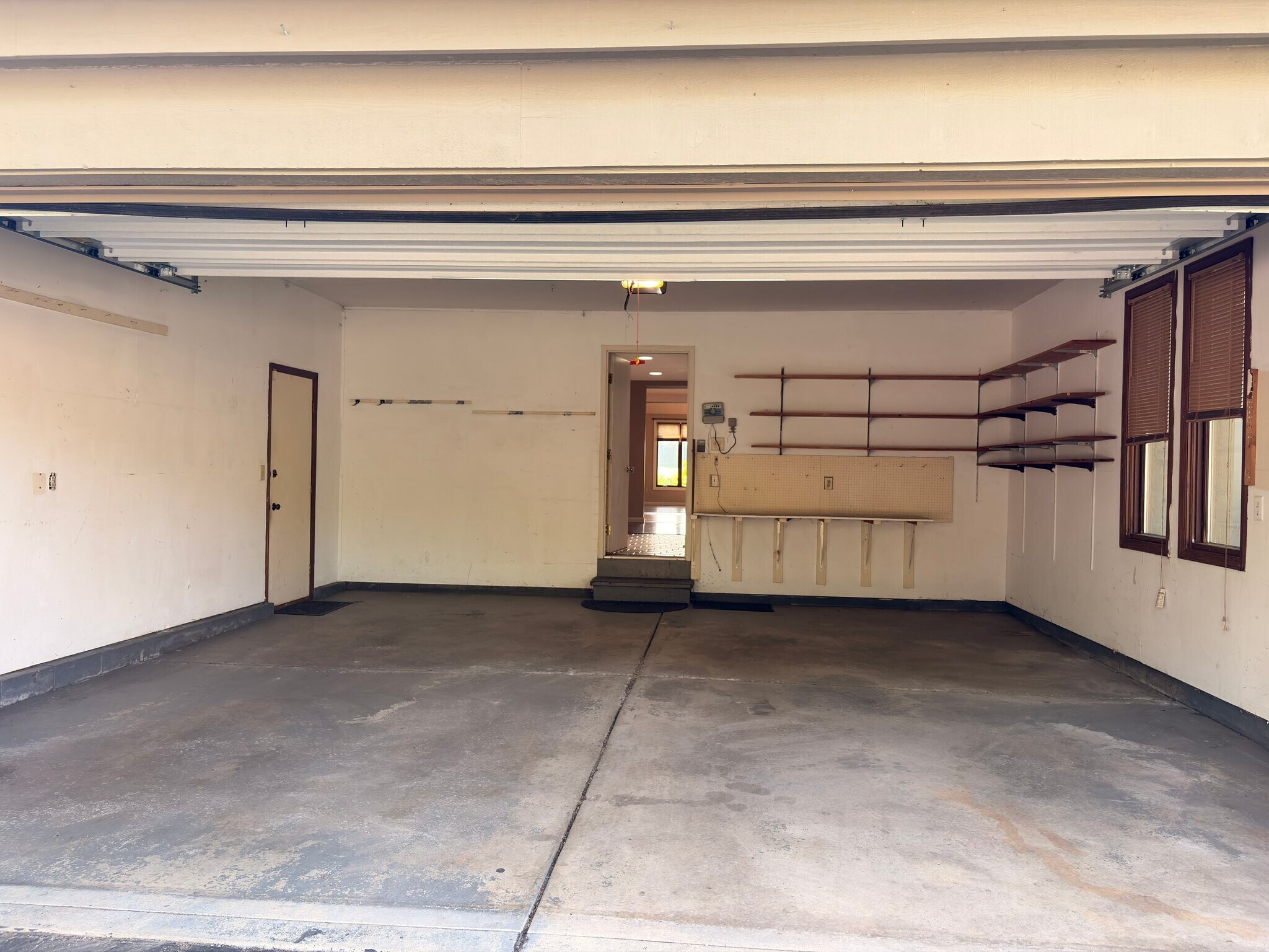 Building Photo - 5990 Kirkwall Ct W